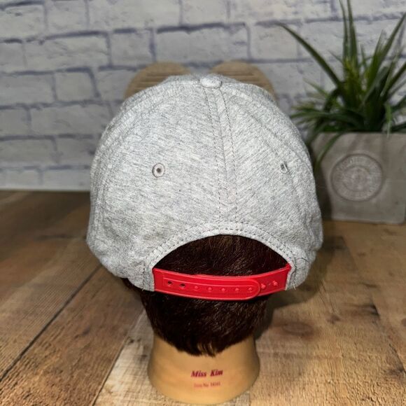 Budweiser hat - Picture 4 of 8